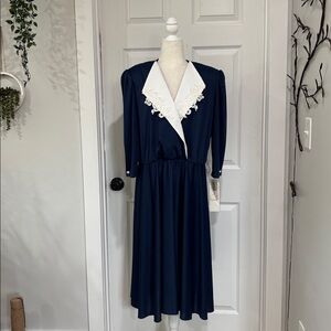 🌹Vintage Deadstock Sears Navy Dress with White Accents🌹